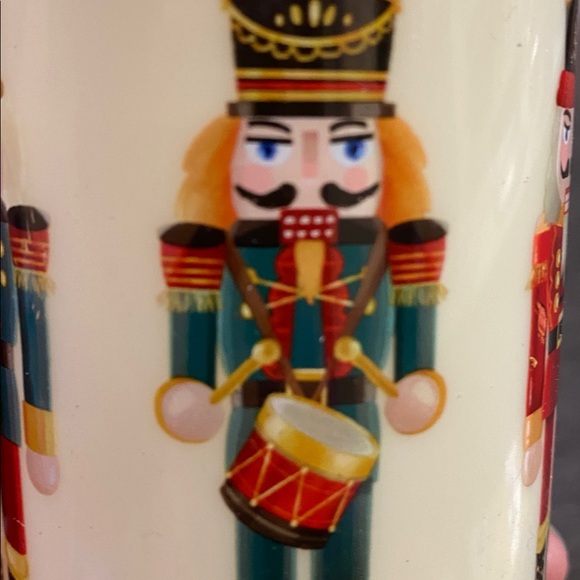 Nutcracker LED Candles Set - Picture 8 of 10